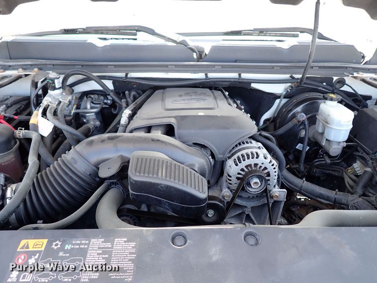 image for item LU9059 2013 Chevrolet Silverado 1500  Crew Cab pickup truck