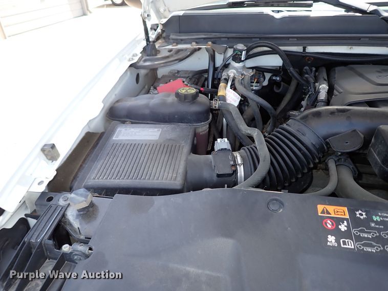 image for item LU9059 2013 Chevrolet Silverado 1500  Crew Cab pickup truck