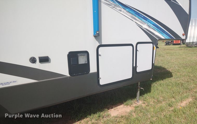 image for item LU9065 2018 Forrest River Vengeance  toy hauler camper