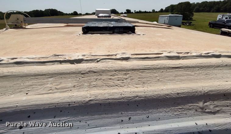 image for item LU9066 2000 Forrest River Salem  camper