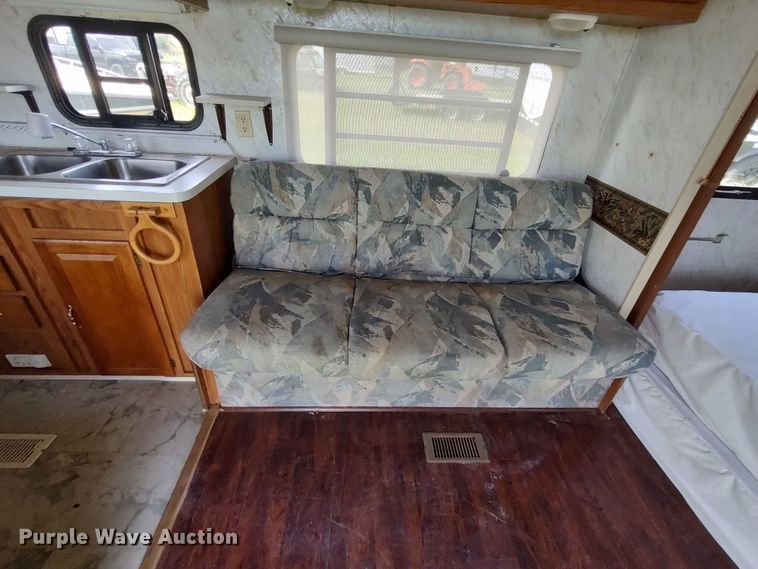 image for item LU9066 2000 Forrest River Salem  camper