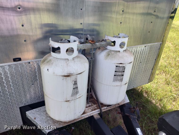 image for item LU9067 2004 Forrest River Phantom  toy hauler camper