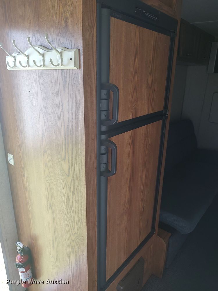image for item LU9067 2004 Forrest River Phantom  toy hauler camper