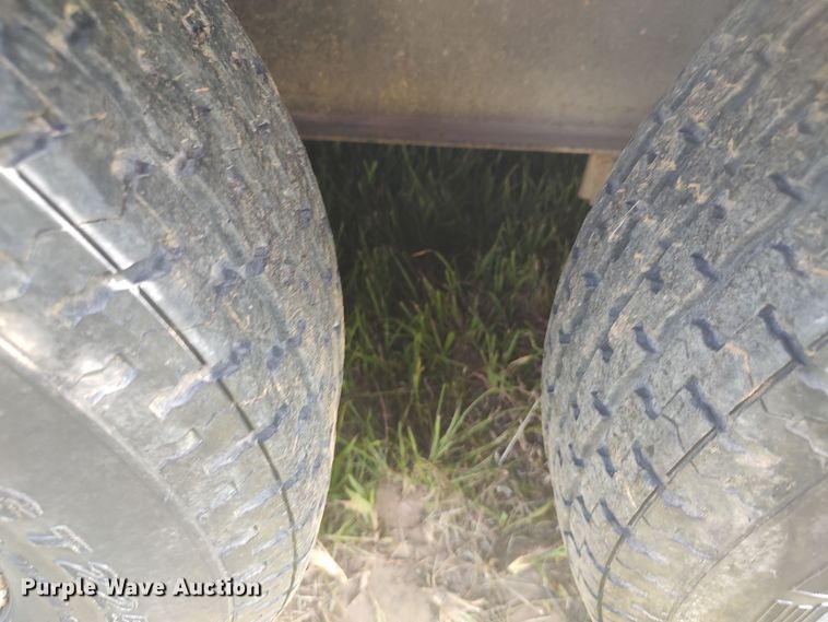 image for item LU9067 2004 Forrest River Phantom  toy hauler camper