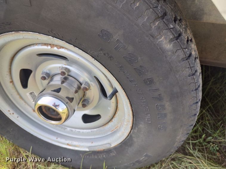 image for item LU9067 2004 Forrest River Phantom  toy hauler camper