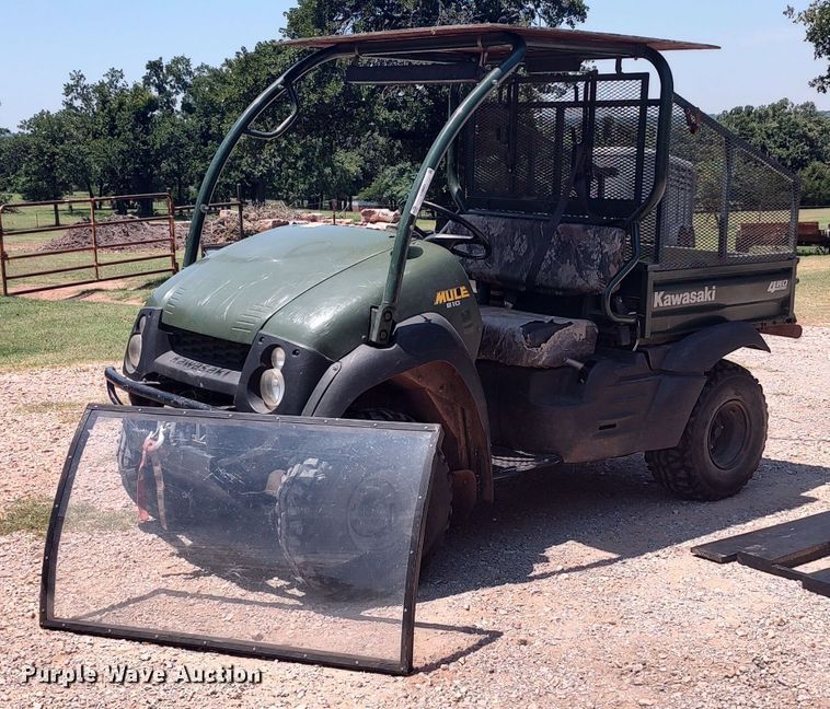 image for item LU9081 2005 Kawasaki Mule 610  utility vehicle