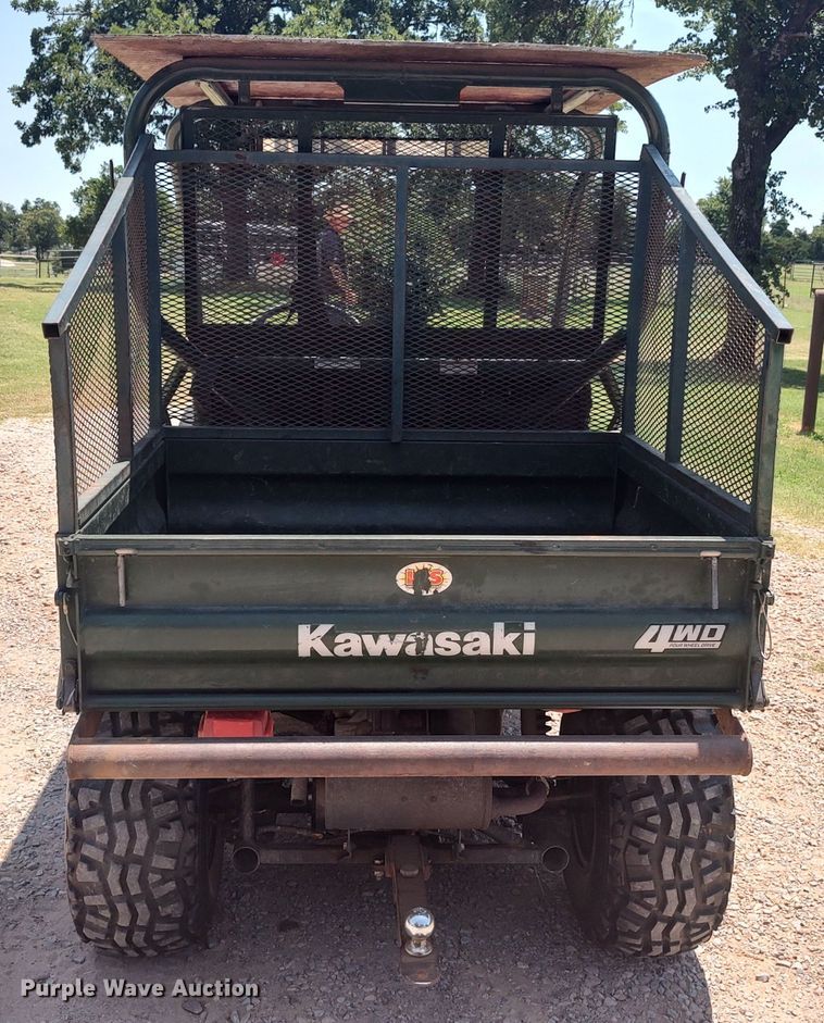image for item LU9081 2005 Kawasaki Mule 610  utility vehicle