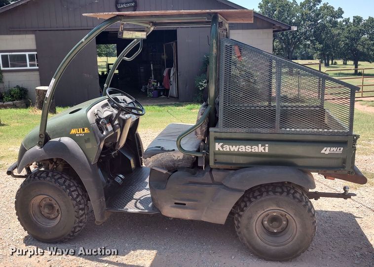 image for item LU9081 2005 Kawasaki Mule 610  utility vehicle