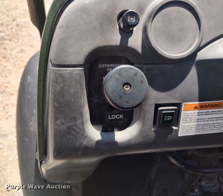 image for item LU9081 2005 Kawasaki Mule 610  utility vehicle