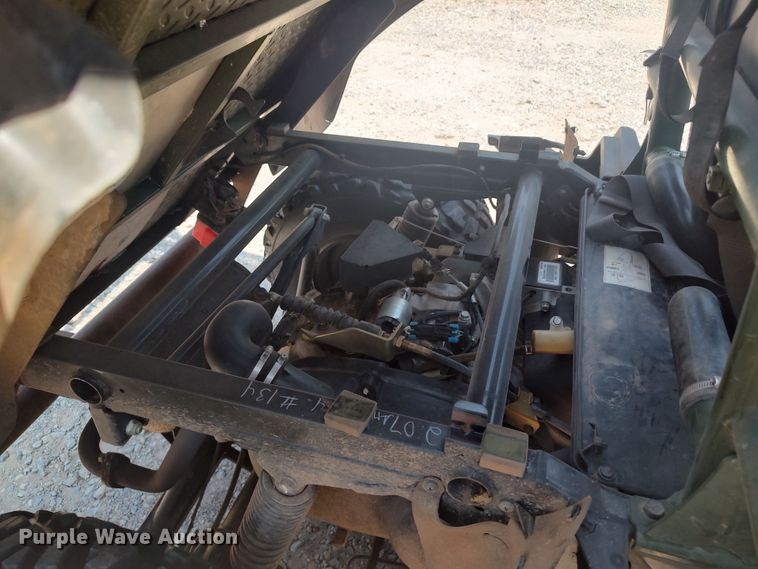 image for item LU9081 2005 Kawasaki Mule 610  utility vehicle