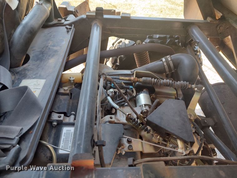 image for item LU9081 2005 Kawasaki Mule 610  utility vehicle