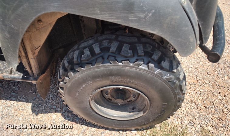 image for item LU9081 2005 Kawasaki Mule 610  utility vehicle