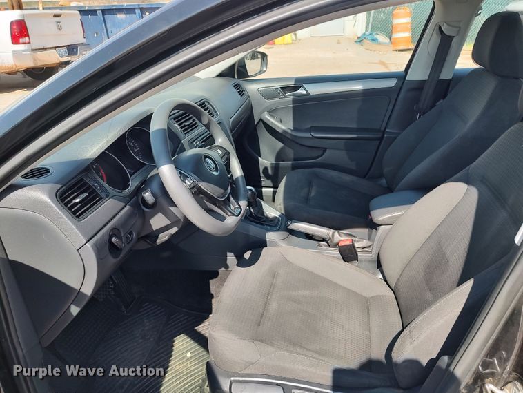 image for item LU9087 2016 Volkswagen Jetta