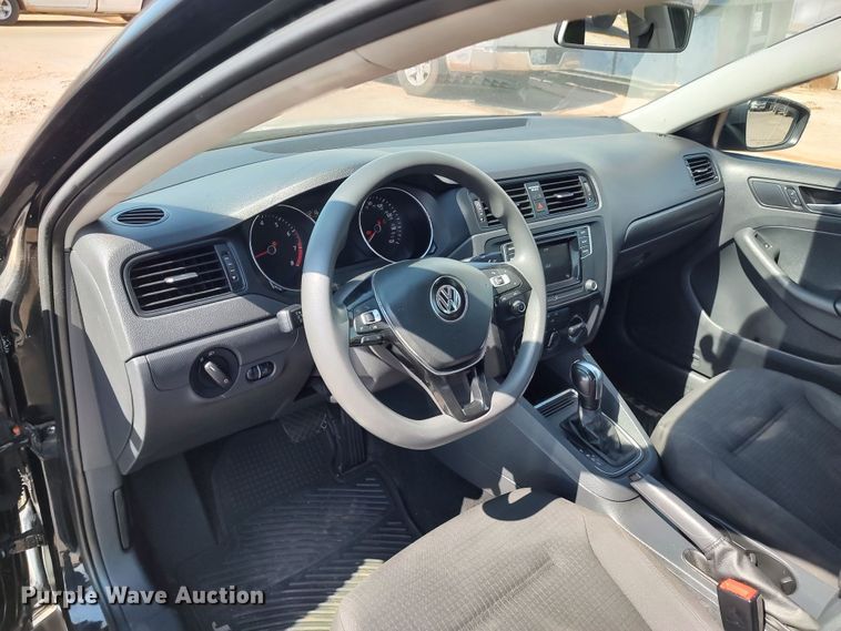 image for item LU9087 2016 Volkswagen Jetta