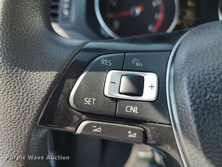 image for item LU9087 2016 Volkswagen Jetta