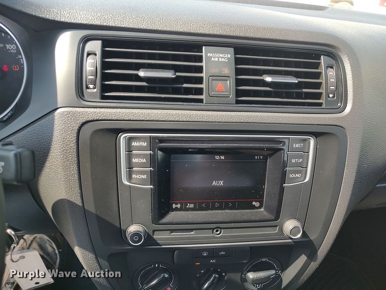 image for item LU9087 2016 Volkswagen Jetta