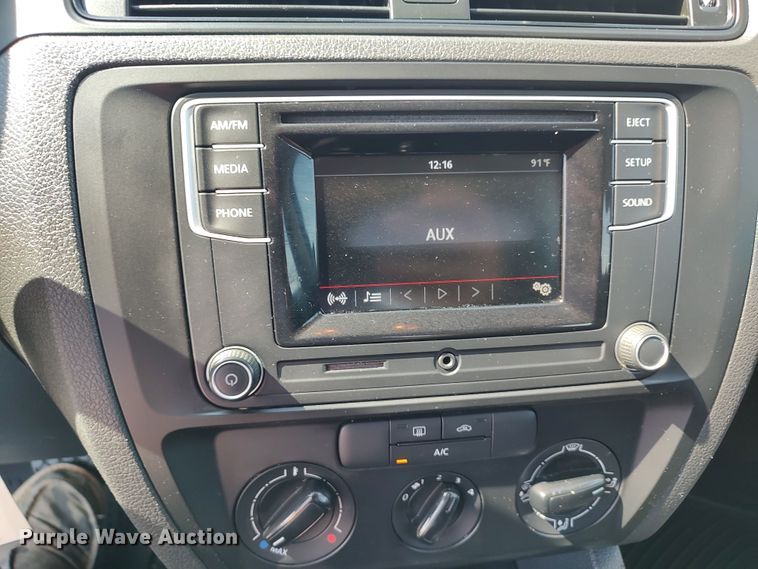 image for item LU9087 2016 Volkswagen Jetta