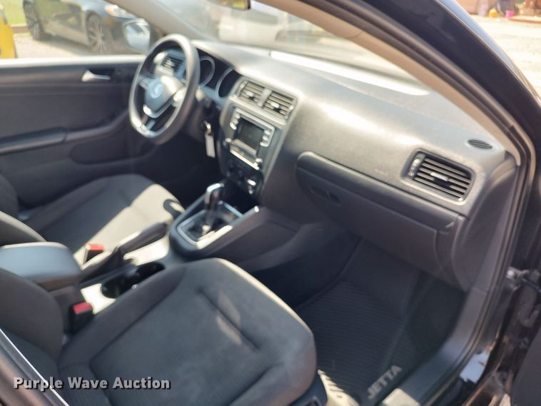 image for item LU9087 2016 Volkswagen Jetta