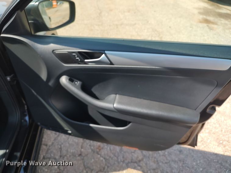 image for item LU9087 2016 Volkswagen Jetta