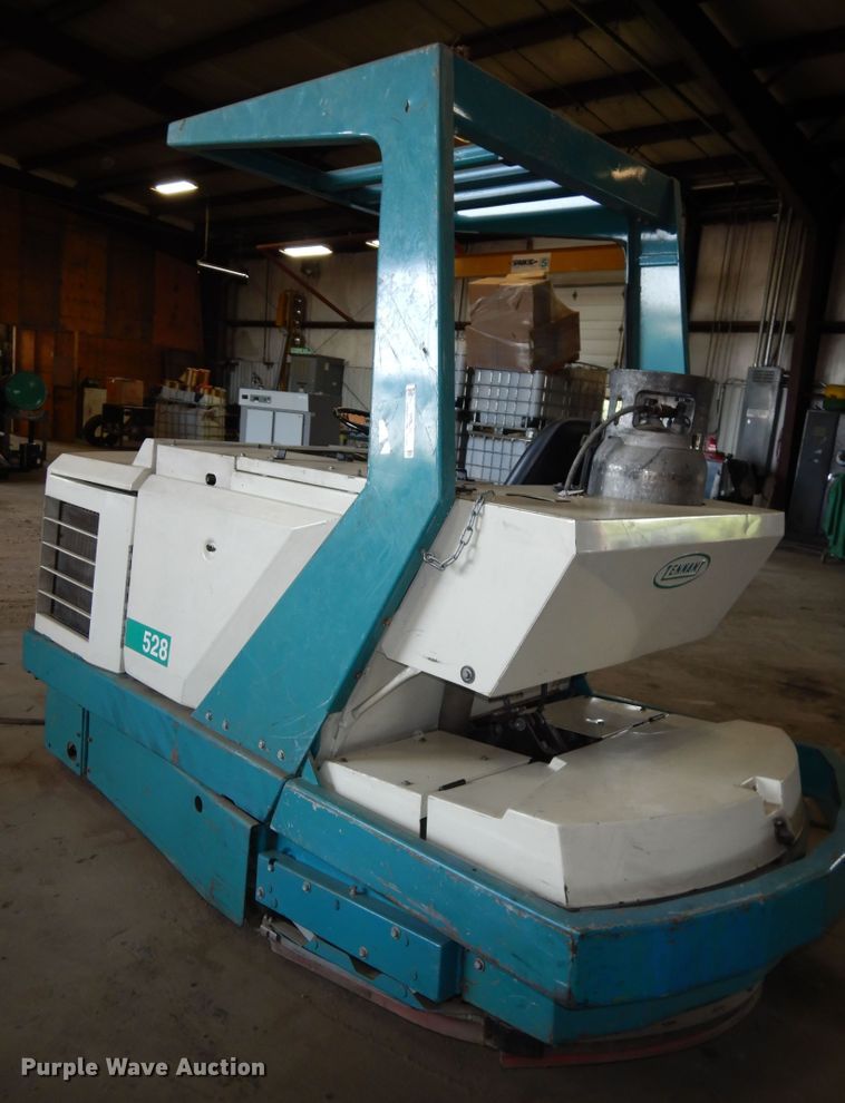 image for item MD9203 Tennant 528  sweeper
