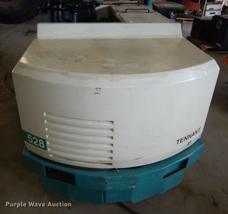image for item MD9203 Tennant 528  sweeper