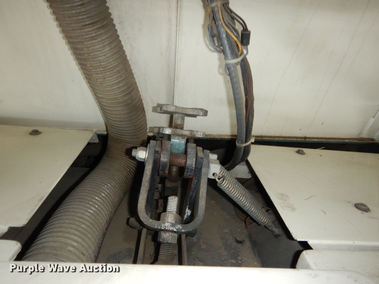 image for item MD9203 Tennant 528  sweeper