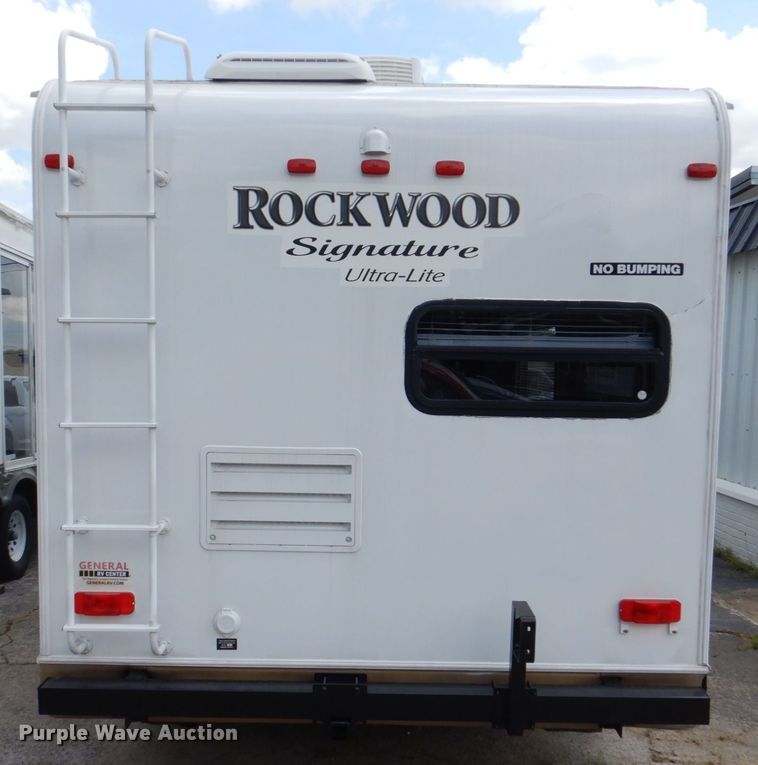 image for item MF9096 2013 Forest River Rockwood Lite  camper