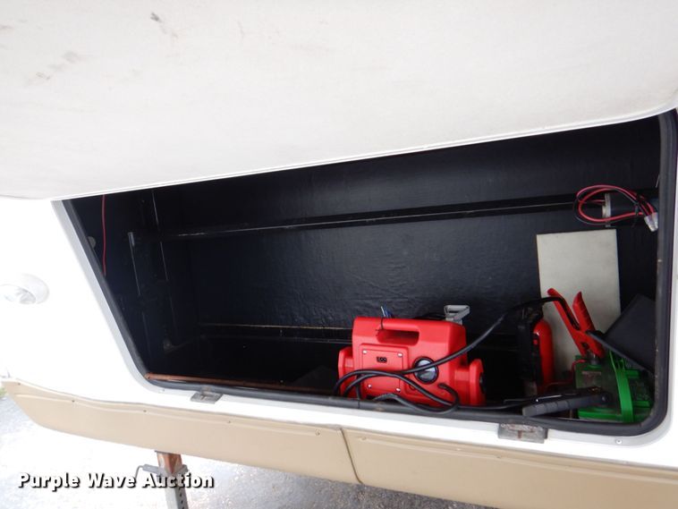 image for item MF9096 2013 Forest River Rockwood Lite  camper