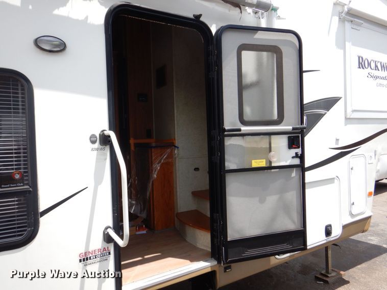 image for item MF9096 2013 Forest River Rockwood Lite  camper