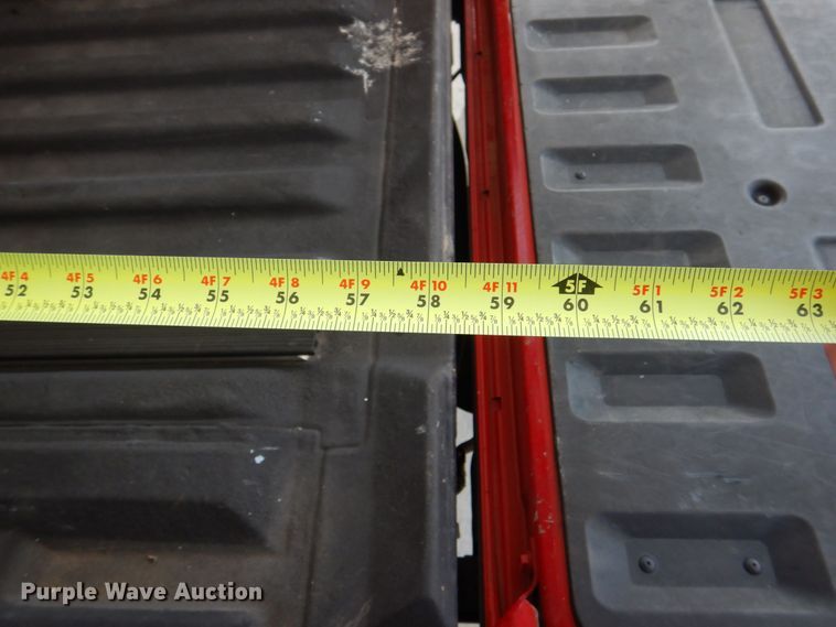 image for item MF9099 2006 Nissan Frontier  Crew Cab pickup truck