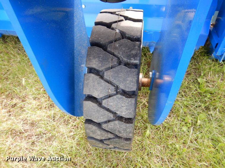 image for item MF9114 2021 TopCat SSSCR72  skid steer soil conditioner