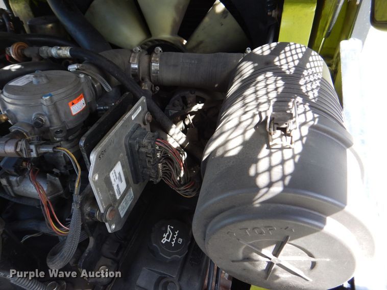 image for item MF9115 Clark CGC550  forklift