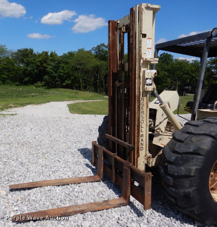 image for item MF9116 Ingersoll Rand RT708G  forklift