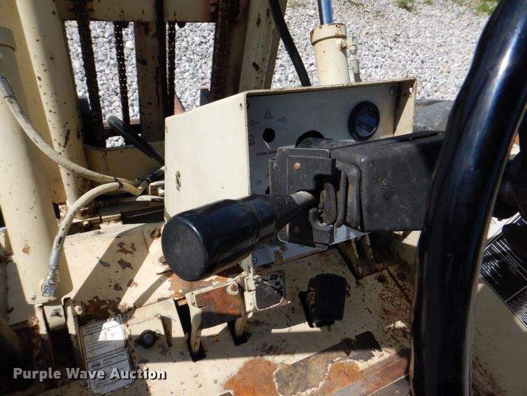 image for item MF9116 Ingersoll Rand RT708G  forklift