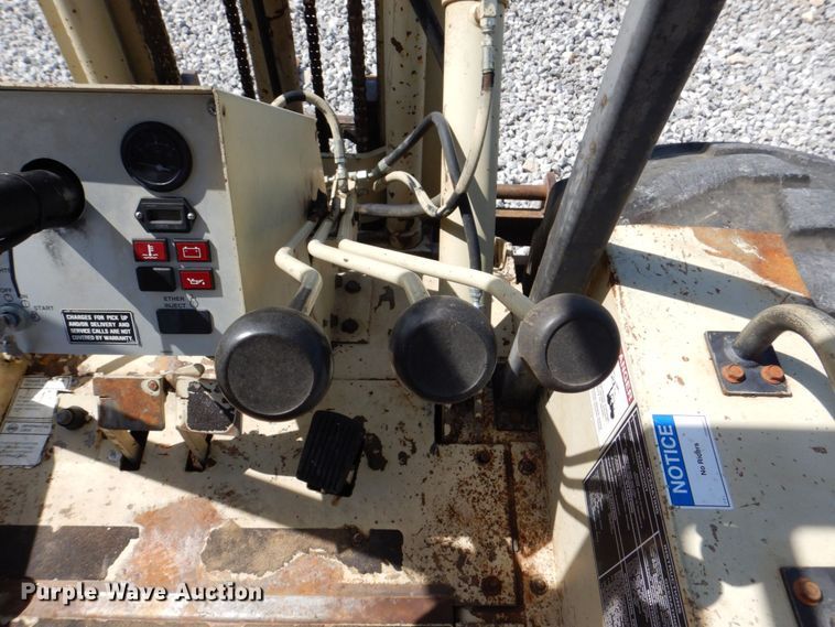 image for item MF9116 Ingersoll Rand RT708G  forklift