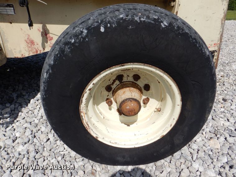 image for item MF9116 Ingersoll Rand RT708G  forklift