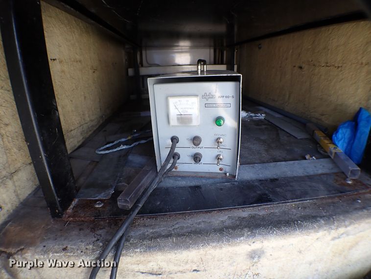 image for item MF9347 2001 Ford F450 Super Duty  bucket truck