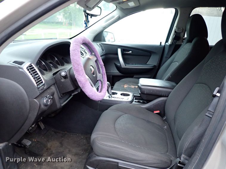 image for item MF9517 2011 GMC Acadia  SUV