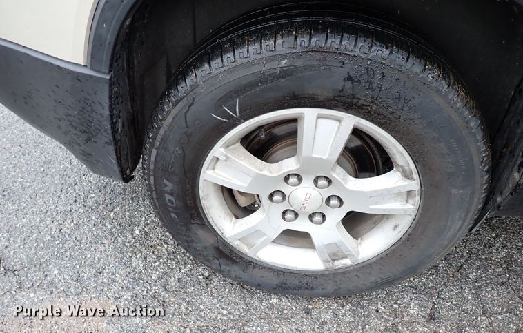 image for item MF9517 2011 GMC Acadia  SUV