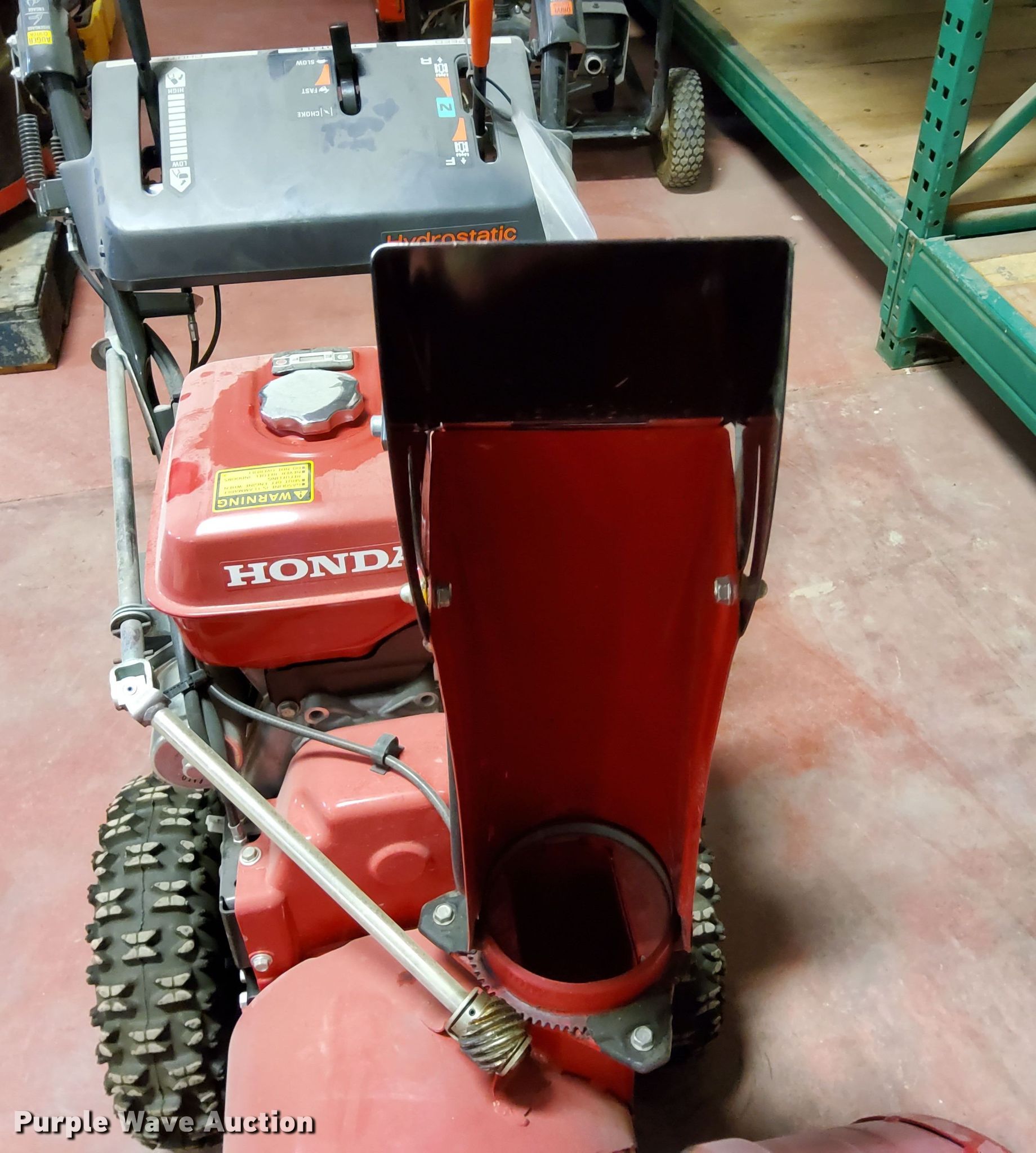 Honda HS928 snow blower in Manhattan, KS Item DR0900 sold Purple Wave