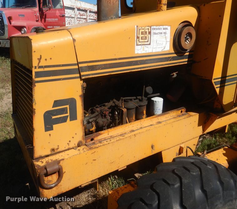 image for item DJ1328 1975 Fiat-Allis 65  rigid frame motor grader