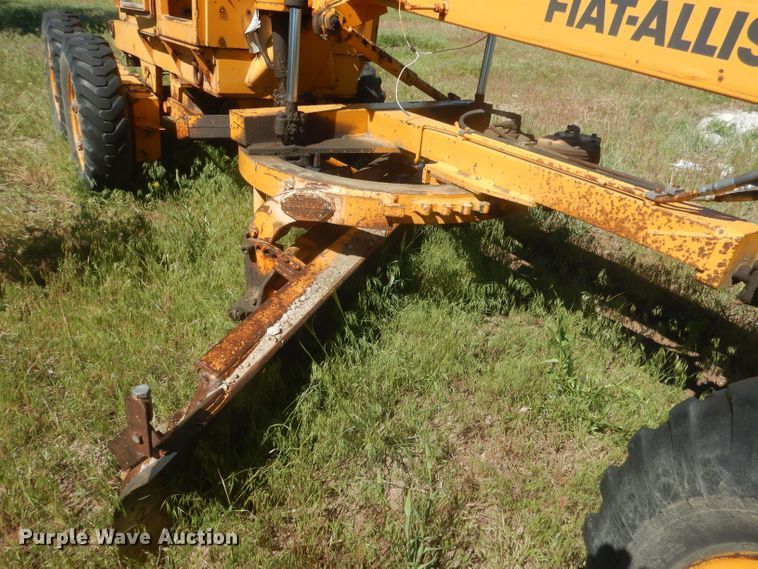 image for item DJ1328 1975 Fiat-Allis 65  rigid frame motor grader