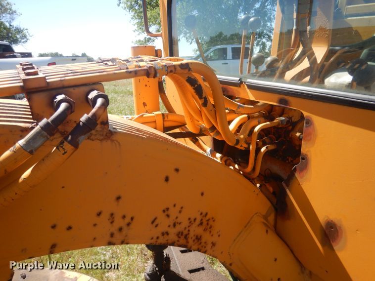 image for item DJ1328 1975 Fiat-Allis 65  rigid frame motor grader