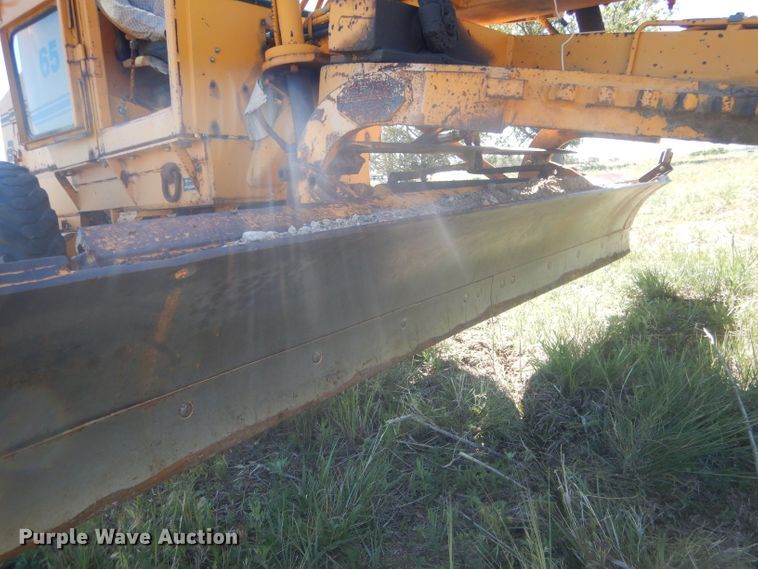 image for item DJ1328 1975 Fiat-Allis 65  rigid frame motor grader