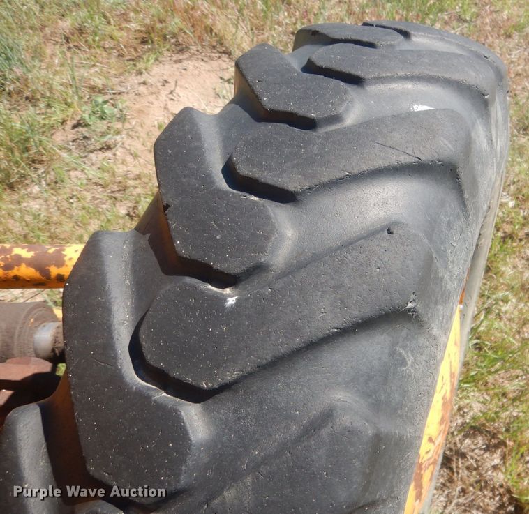 image for item DJ1328 1975 Fiat-Allis 65  rigid frame motor grader