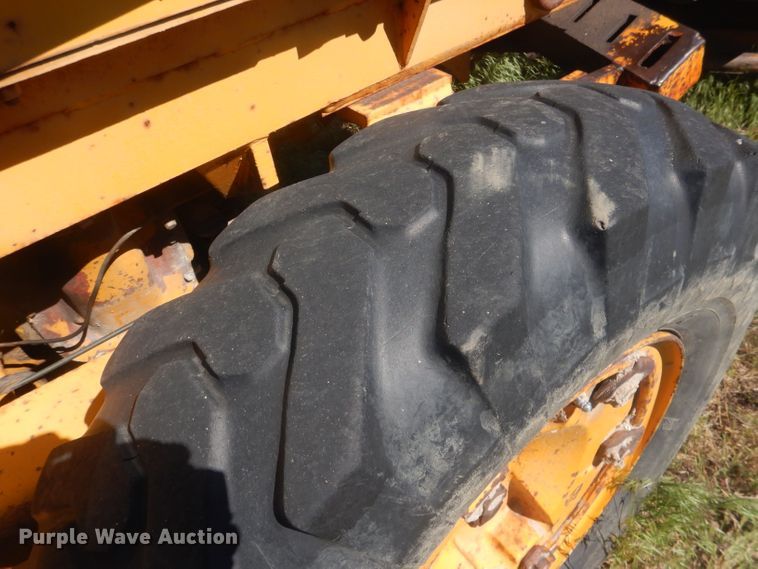 image for item DJ1328 1975 Fiat-Allis 65  rigid frame motor grader