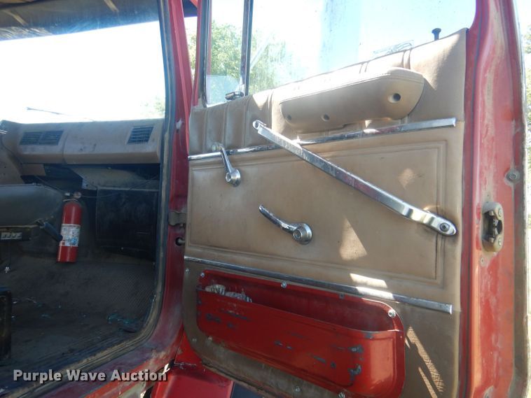 image for item DJ1329 1988 Ford LTS8000  dump truck