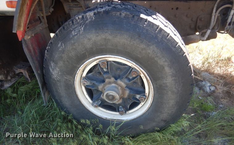 image for item DJ1329 1988 Ford LTS8000  dump truck