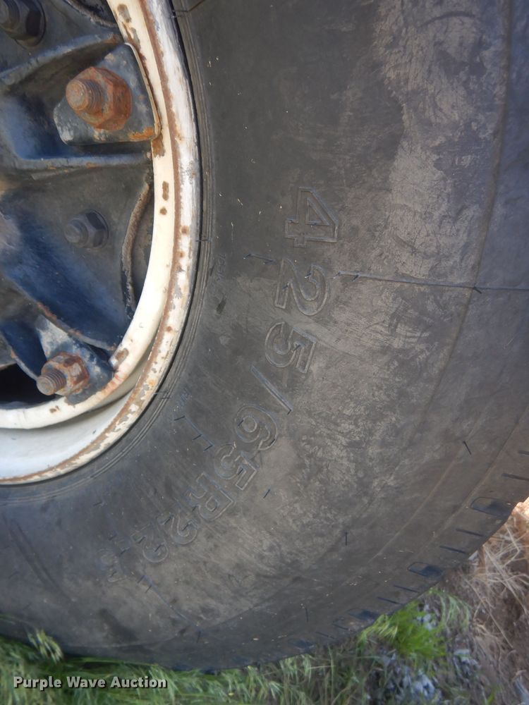 image for item DJ1329 1988 Ford LTS8000  dump truck