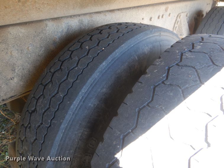 image for item DJ1329 1988 Ford LTS8000  dump truck